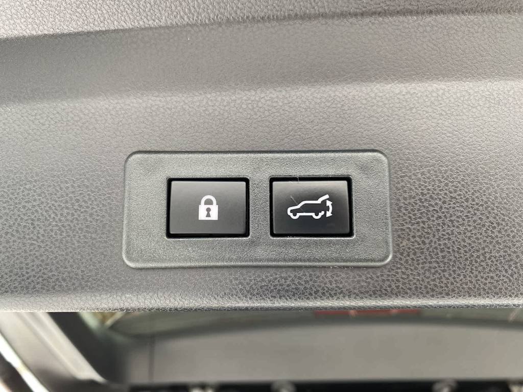 Thumbnail: 2023 Subaru Ascent - 32