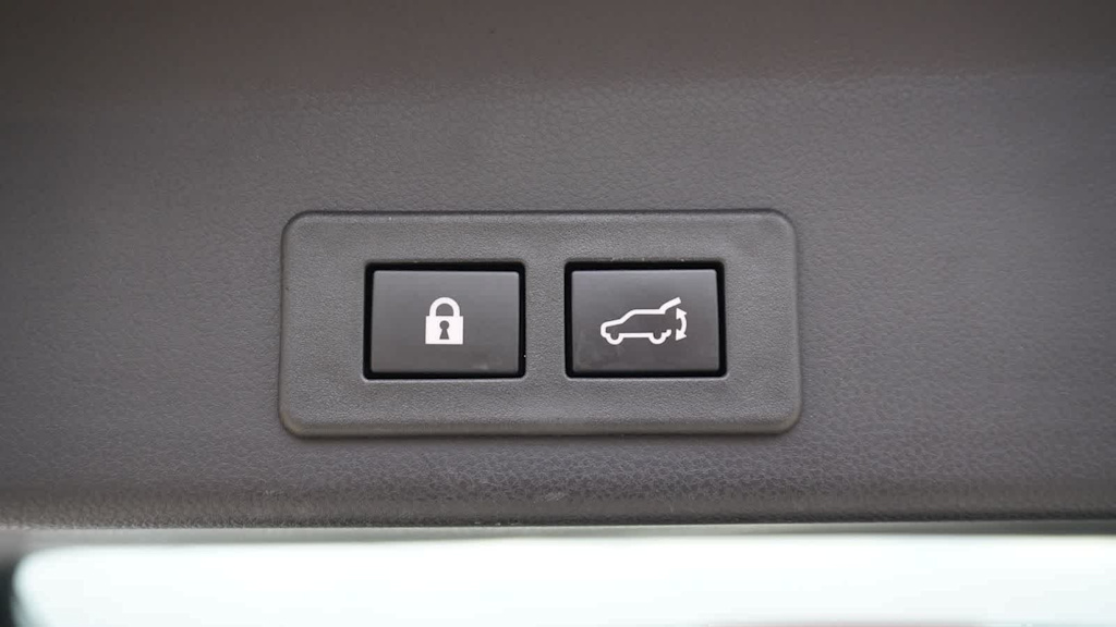 Thumbnail: 2023 Subaru Ascent - 31