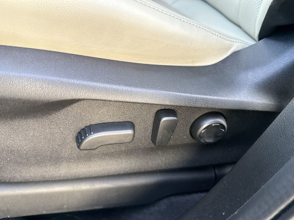 Thumbnail: 2023 Subaru Ascent - 25