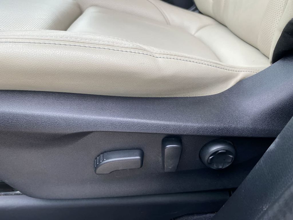 Thumbnail: 2023 Subaru Ascent - 27