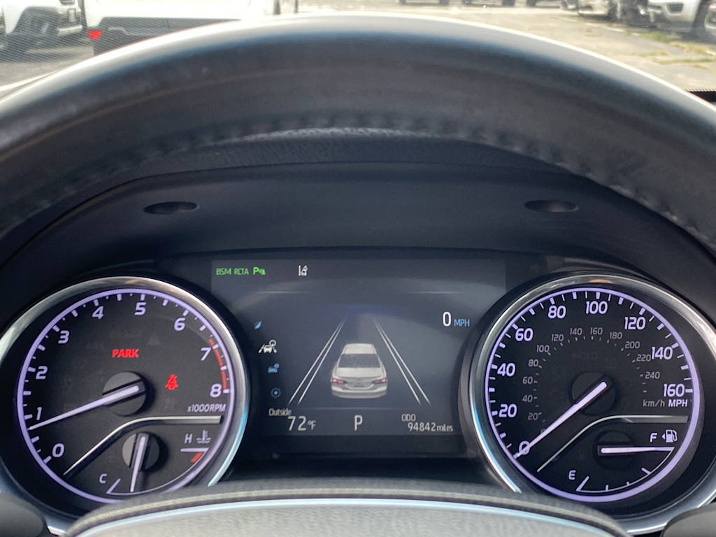 Thumbnail: 2018 Toyota Camry - 17