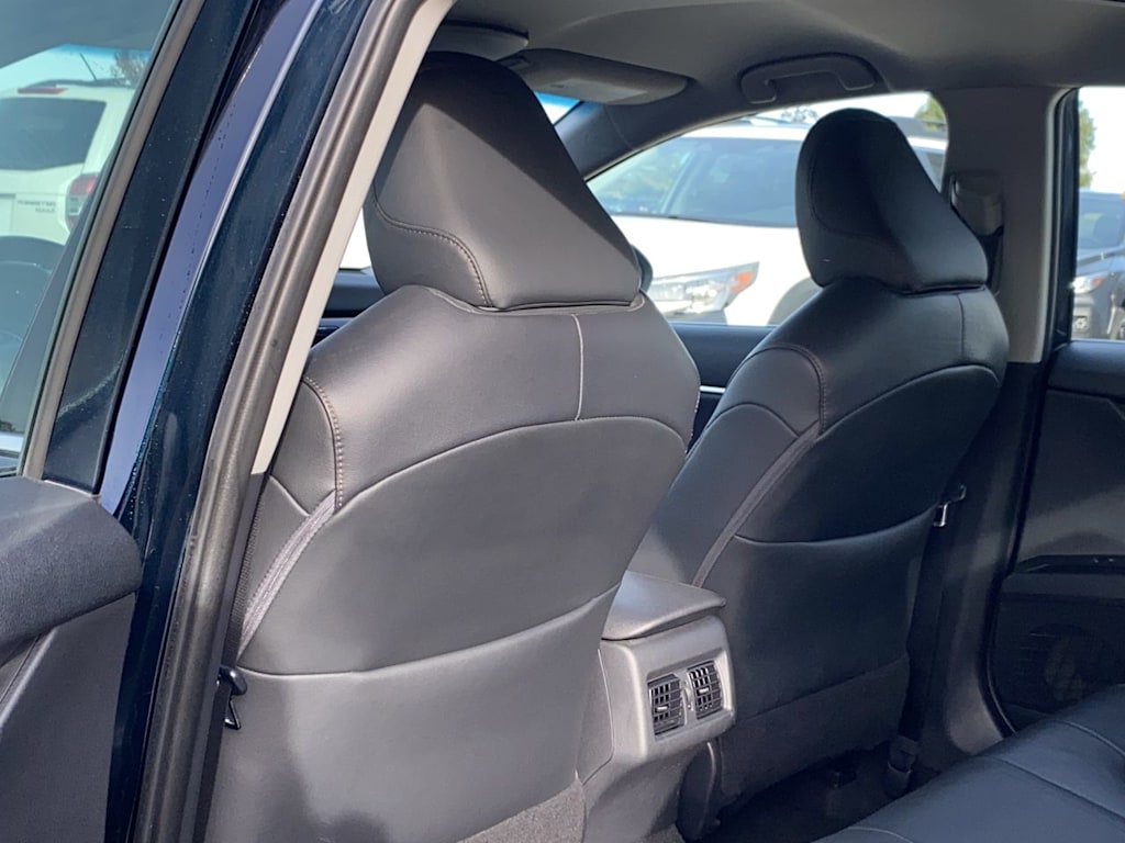 Thumbnail: 2018 Toyota Camry - 13