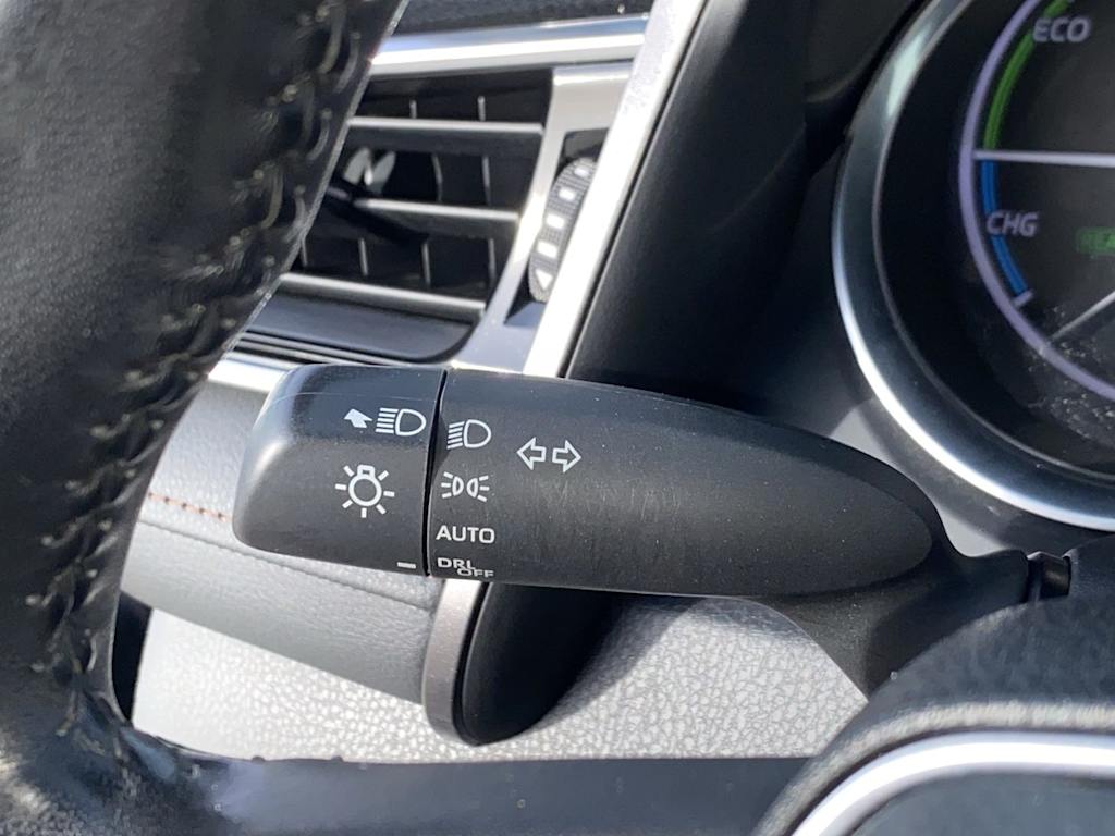 Thumbnail: 2018 Toyota Camry - 30