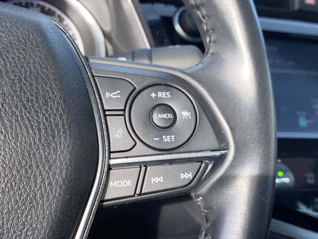 Thumbnail: 2018 Toyota Camry - 28