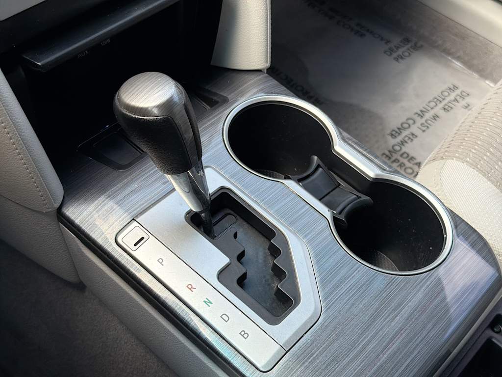 Thumbnail: 2012 Toyota Camry - 13