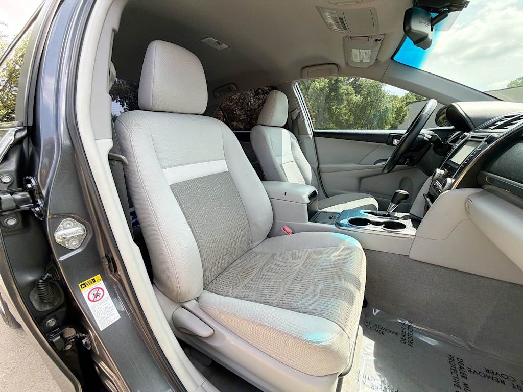 Thumbnail: 2012 Toyota Camry - 9