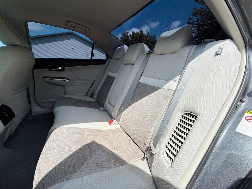 Thumbnail: 2012 Toyota Camry - 24