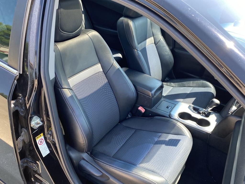 Thumbnail: 2014 Toyota Camry - 9