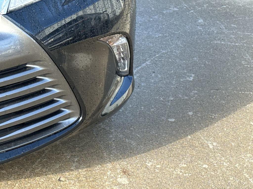 Thumbnail: 2017 Toyota Camry - 6