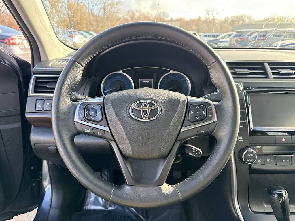 Thumbnail: 2017 Toyota Camry - 13