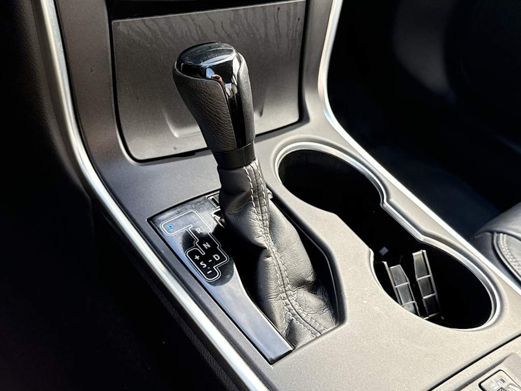 Thumbnail: 2017 Toyota Camry - 15