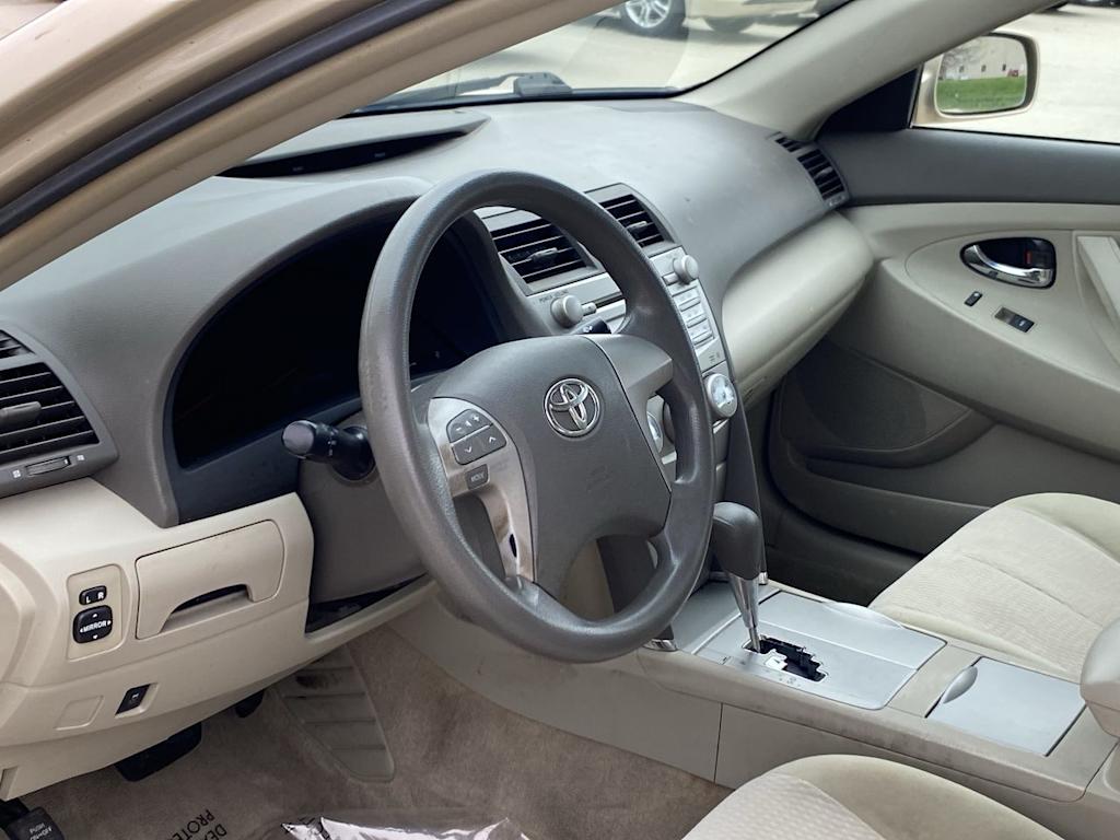2011 Toyota Camry LE 2
