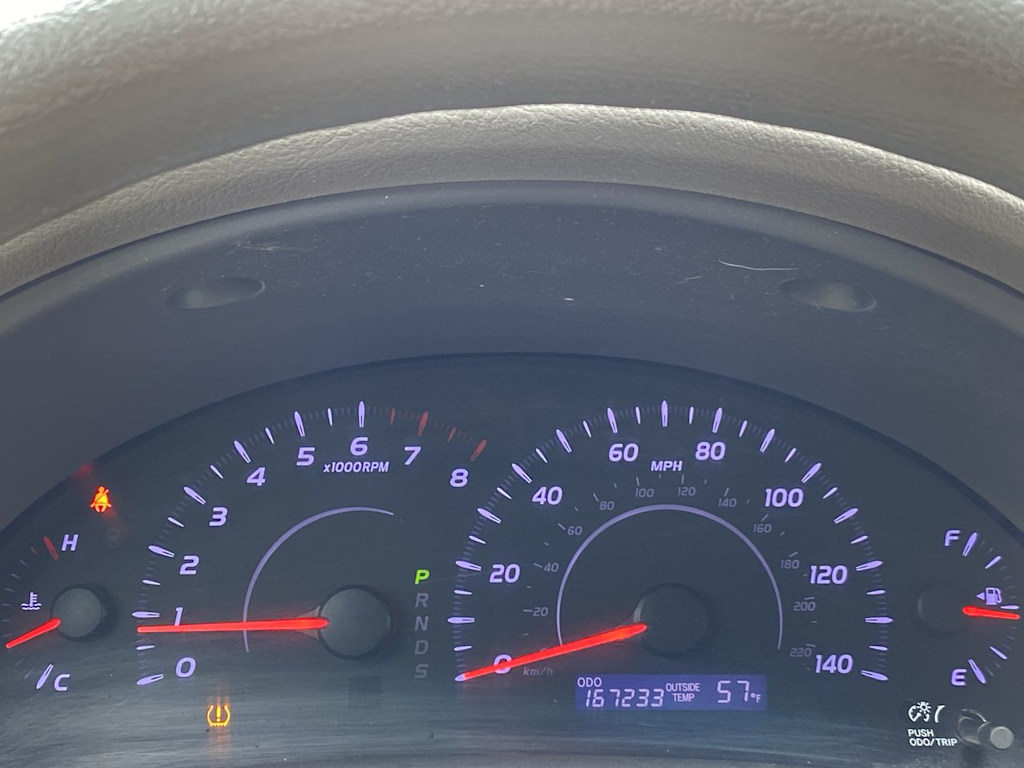 2011 Toyota Camry LE 14