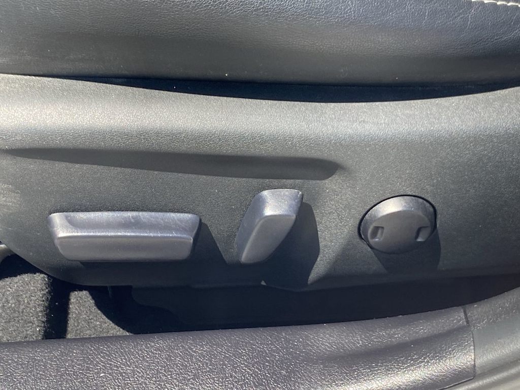 2013 Toyota Camry SE 25