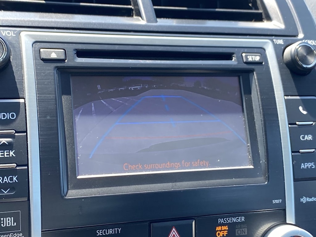2013 Toyota Camry SE 32