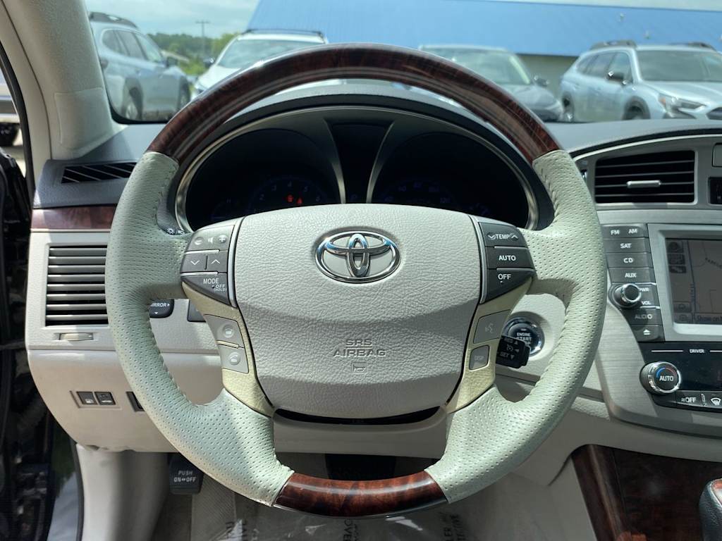Thumbnail: 2011 Toyota Avalon - 13