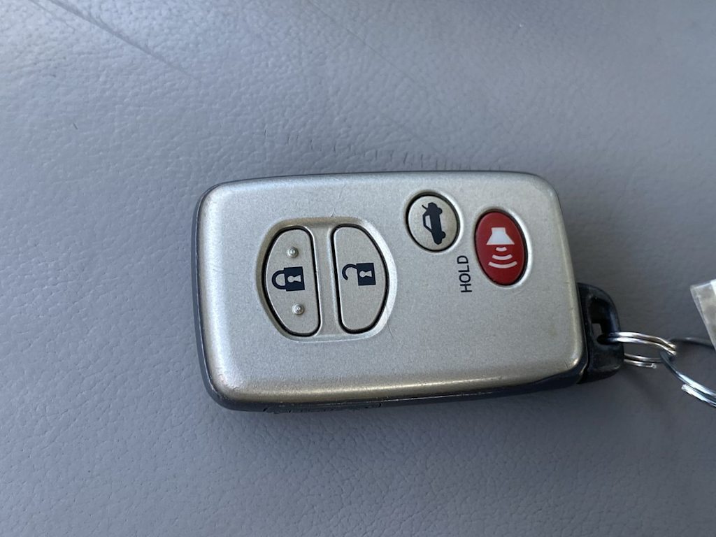Thumbnail: 2010 Toyota Camry - 19