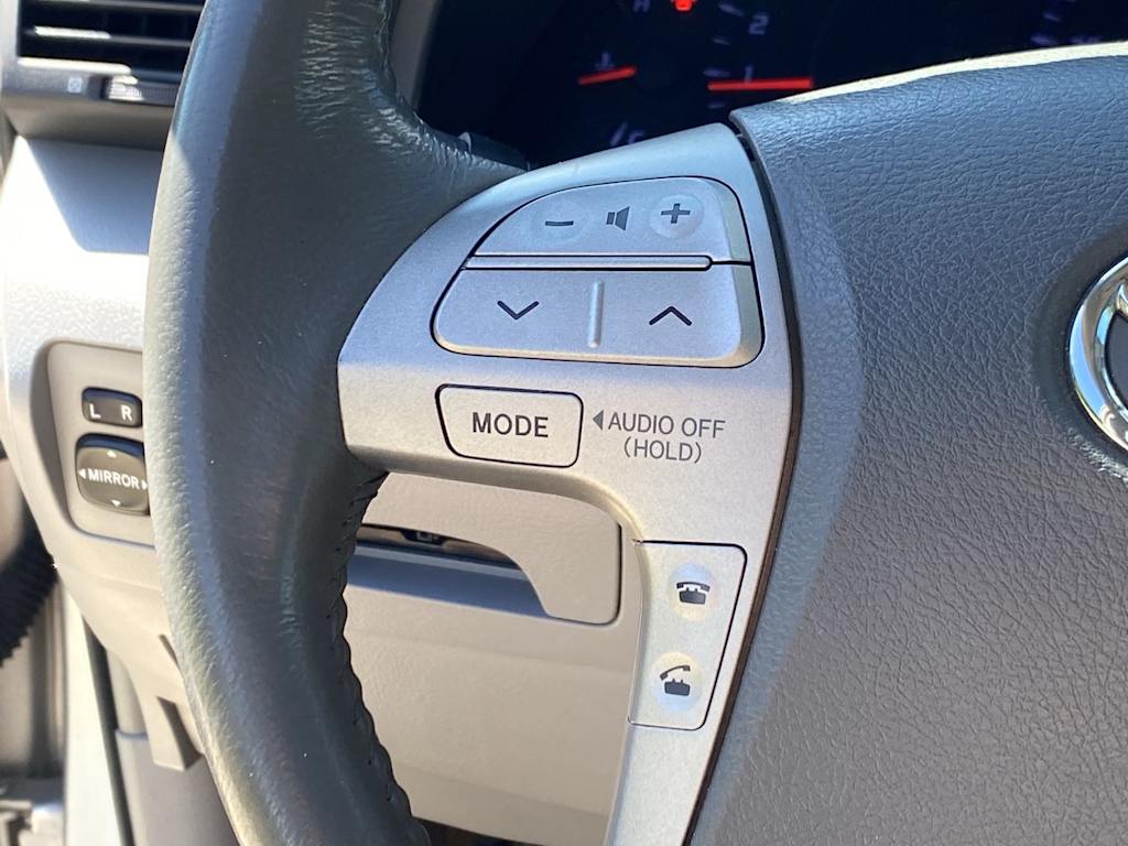 Thumbnail: 2010 Toyota Camry - 28