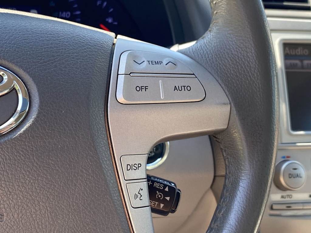 Thumbnail: 2010 Toyota Camry - 29