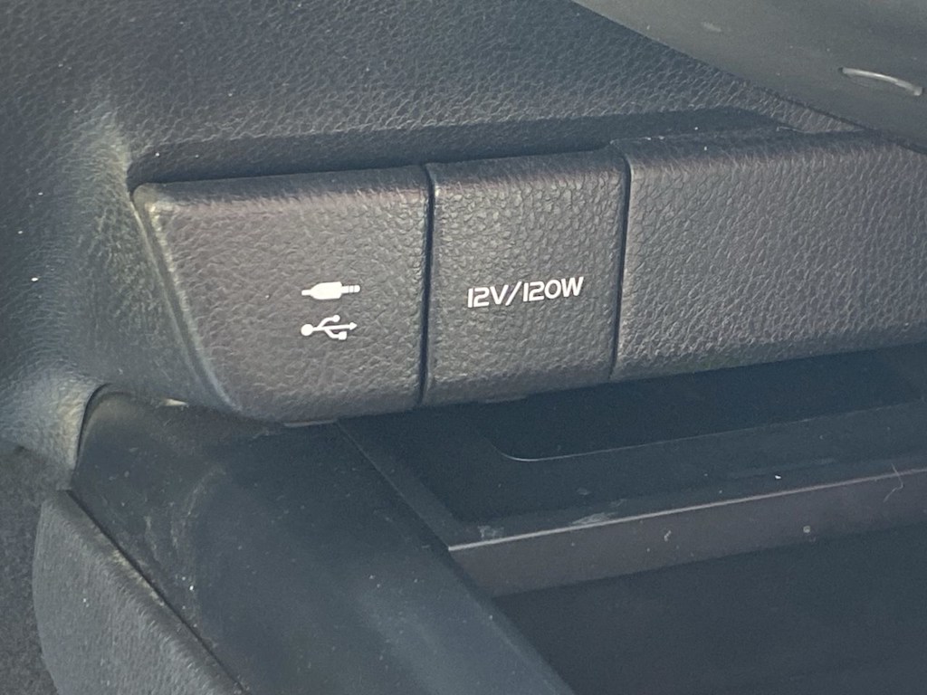 Thumbnail: 2018 Toyota Camry - 33