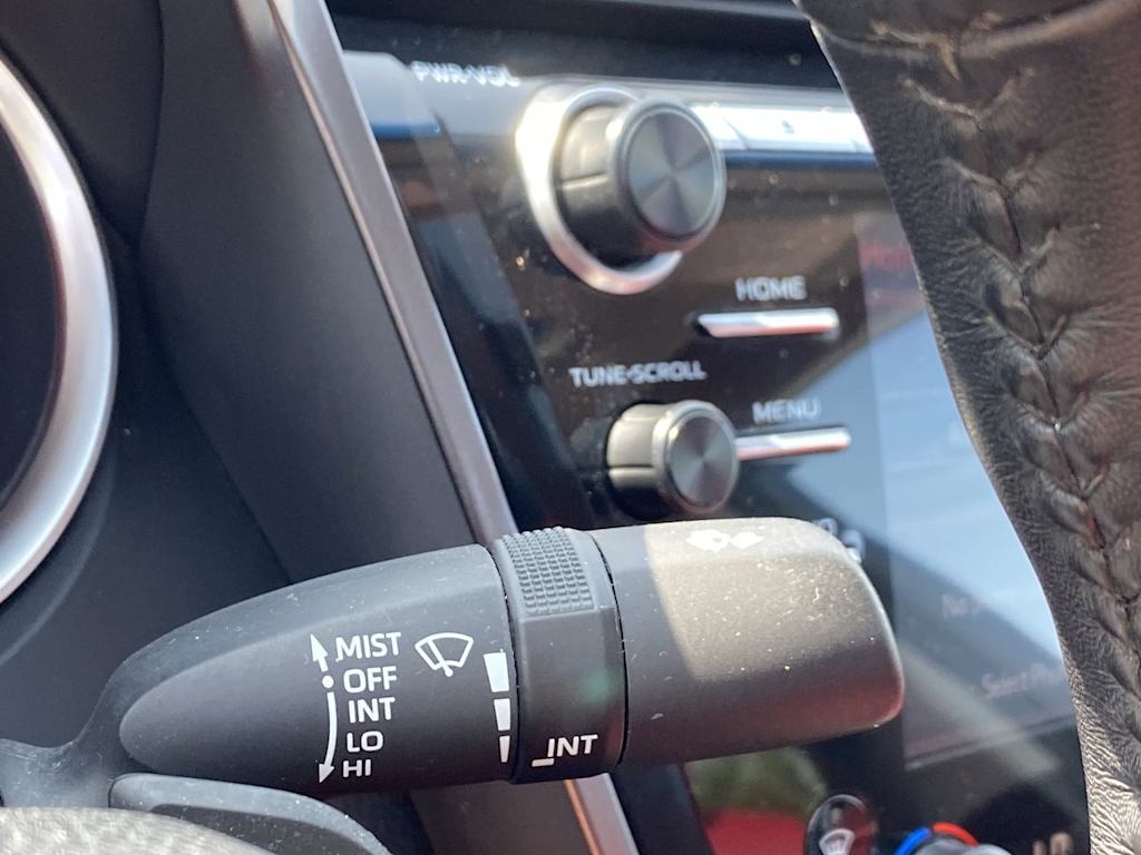 Thumbnail: 2018 Toyota Camry - 15