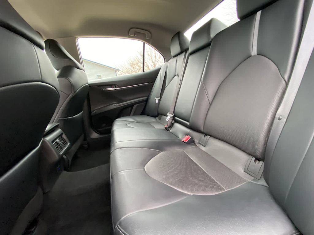 Thumbnail: 2022 Toyota Camry - 12