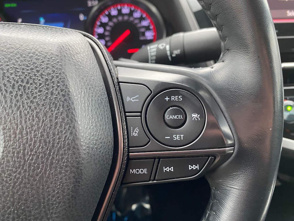 Thumbnail: 2022 Toyota Camry - 30