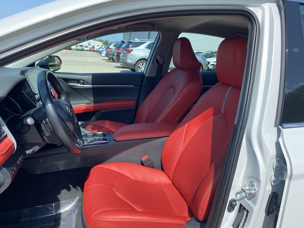 Thumbnail: 2023 Toyota Camry - 10