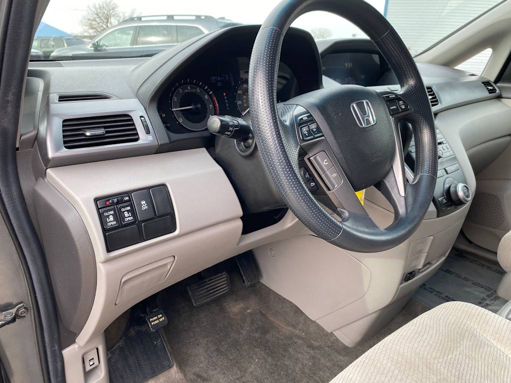 Thumbnail: 2012 Honda Odyssey - 2