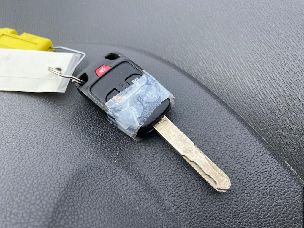 Thumbnail: 2012 Honda Odyssey - 17