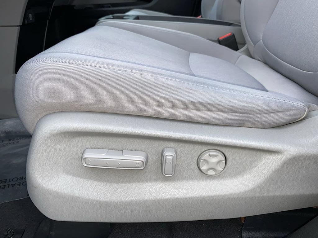 Thumbnail: 2019 Honda Odyssey - 25