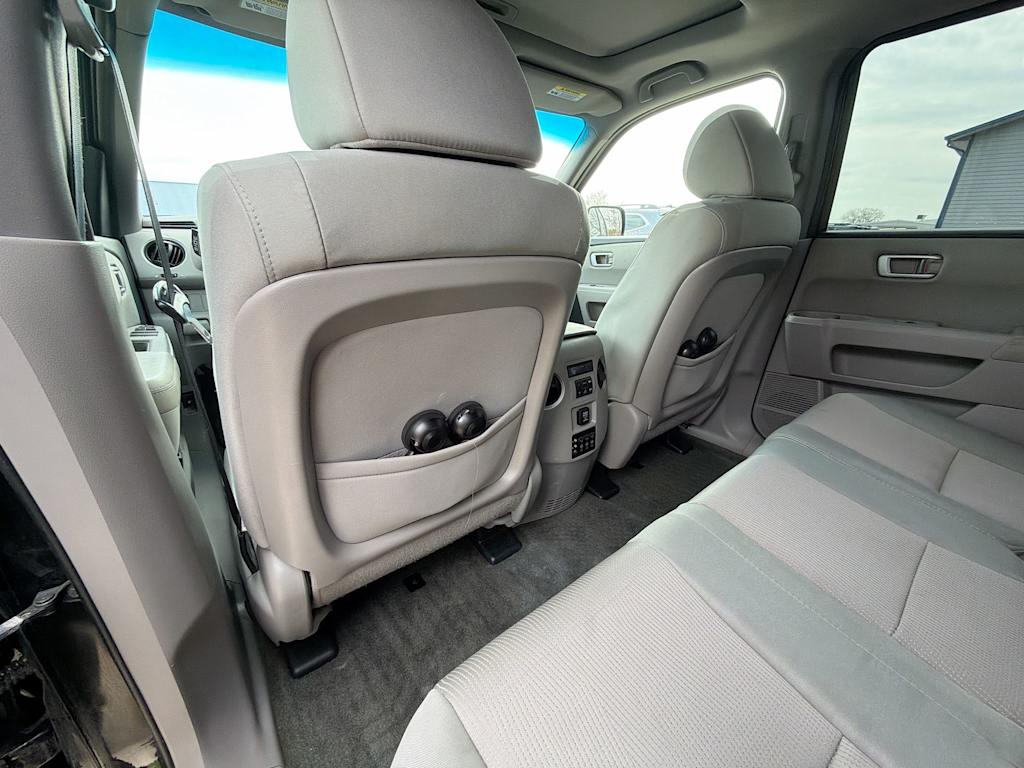 Thumbnail: 2015 Honda Pilot - 12