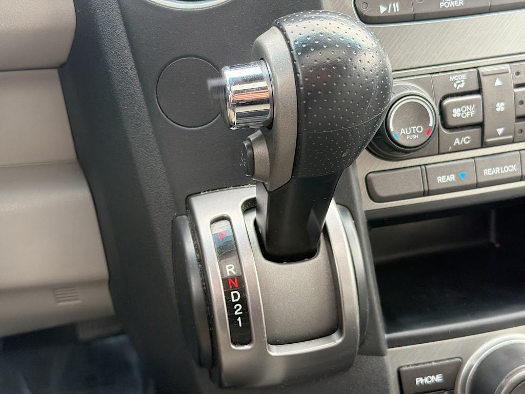 Thumbnail: 2015 Honda Pilot - 14