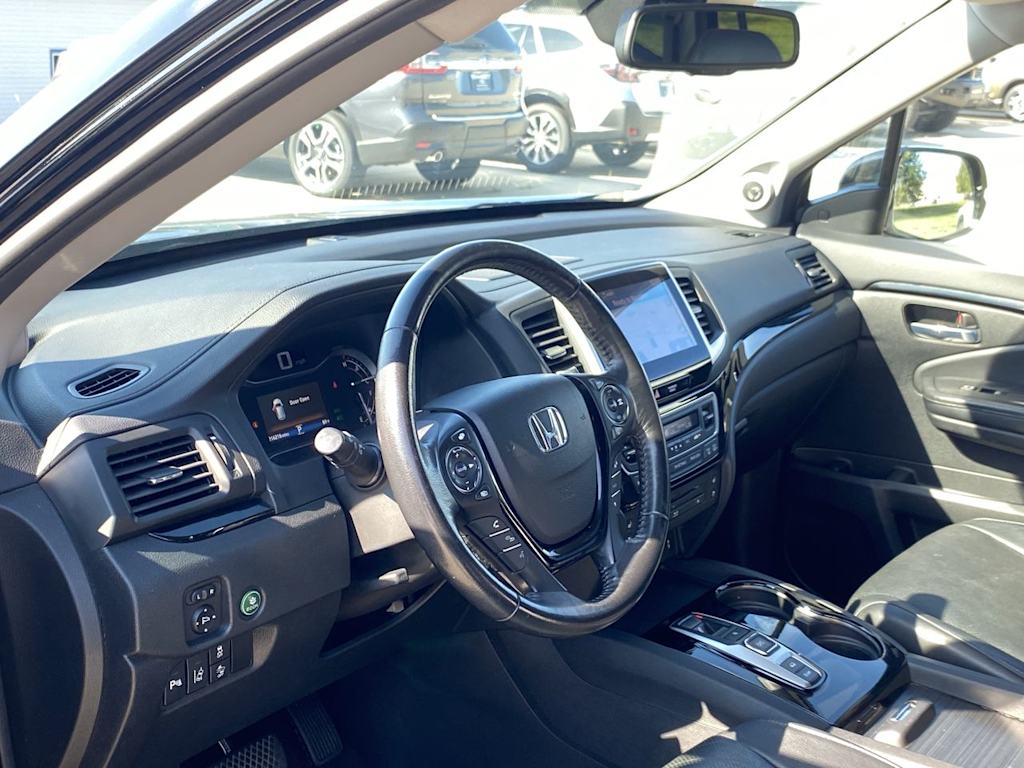 Thumbnail: 2016 Honda Pilot - 2