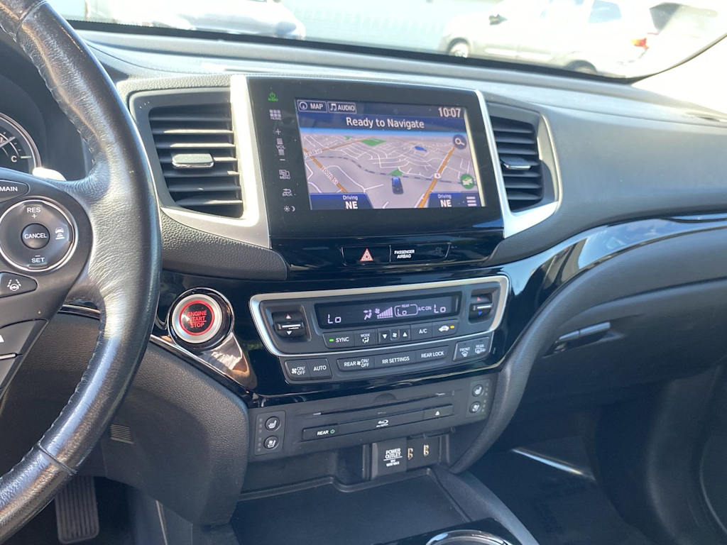 Thumbnail: 2016 Honda Pilot - 14