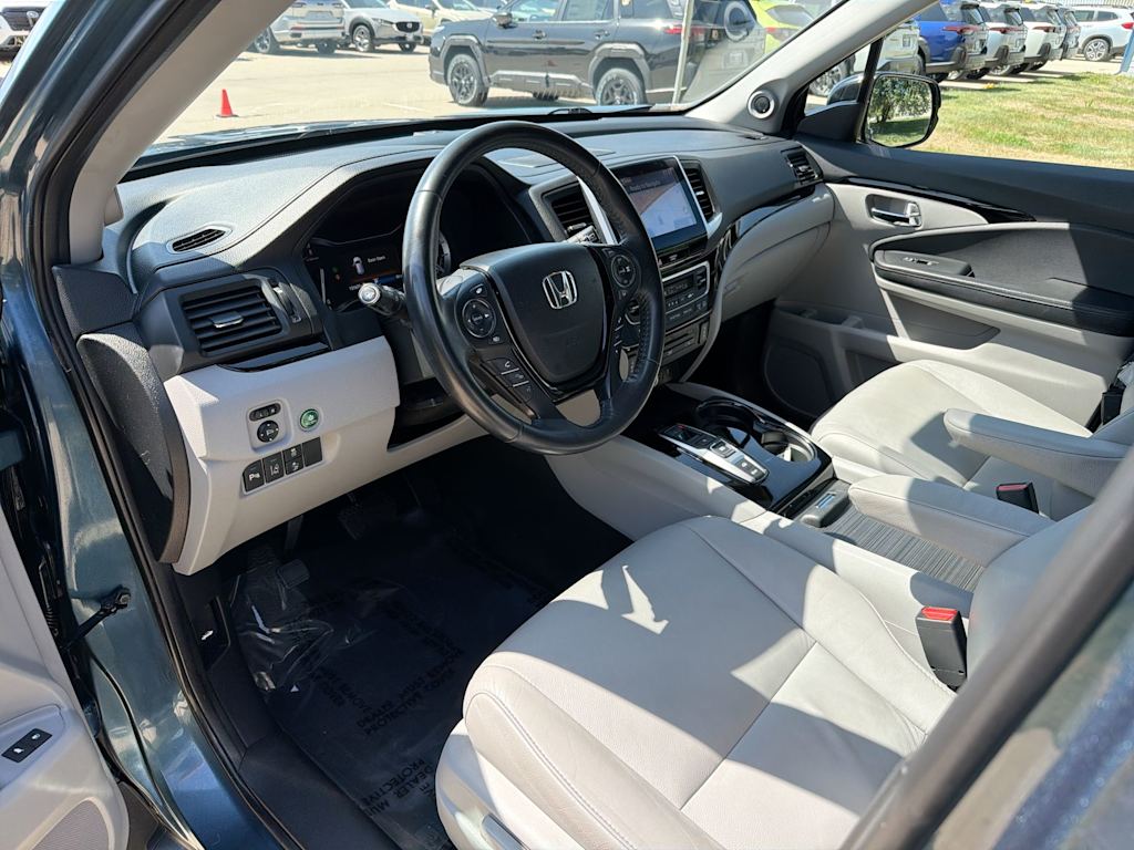 Thumbnail: 2016 Honda Pilot - 2