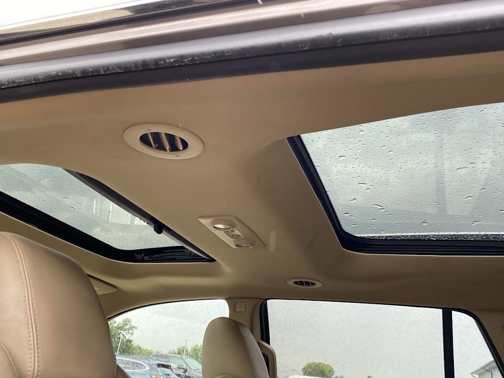 Thumbnail: 2011 Buick Enclave - 26