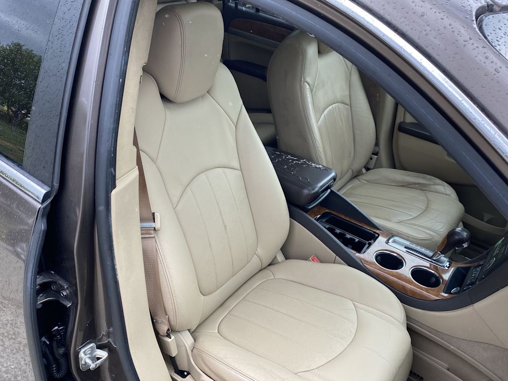 Thumbnail: 2011 Buick Enclave - 11