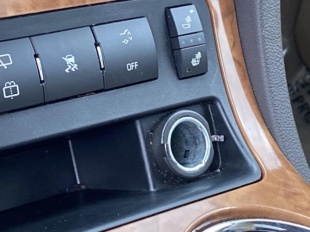 Thumbnail: 2011 Buick Enclave - 31