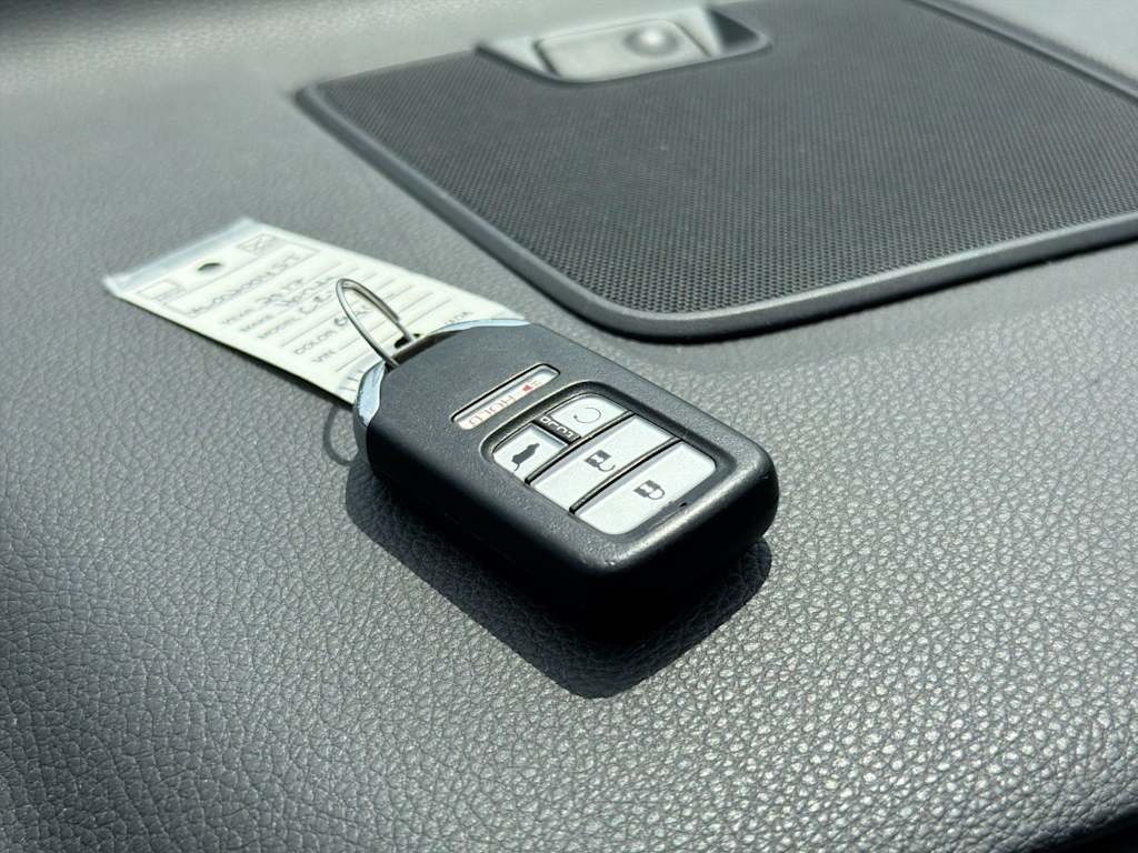 Thumbnail: 2017 Honda CR-V - 18