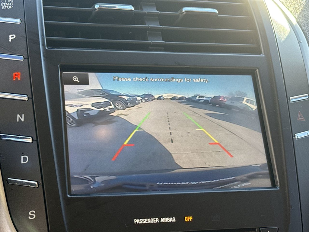 Thumbnail: 2015 Lincoln MKC - 30