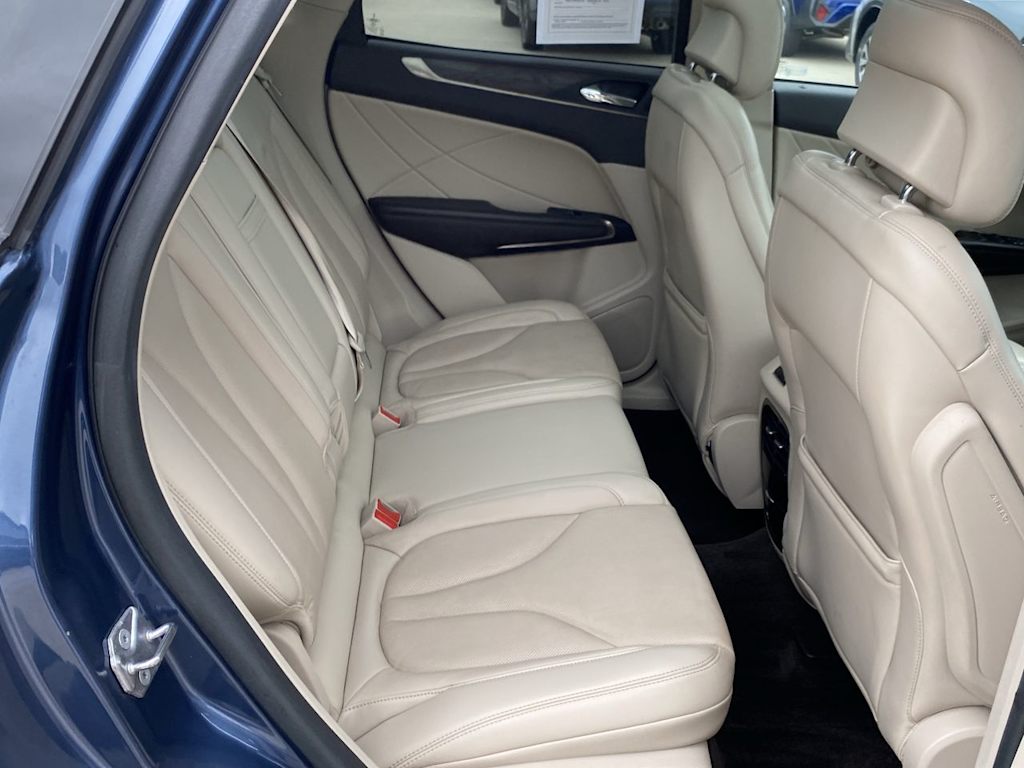 Thumbnail: 2018 Lincoln MKC - 27