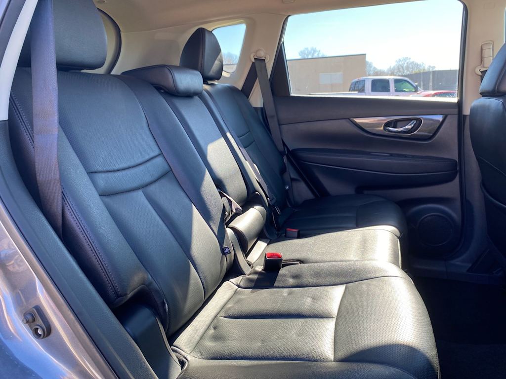 Thumbnail: 2016 Nissan Rogue - 26