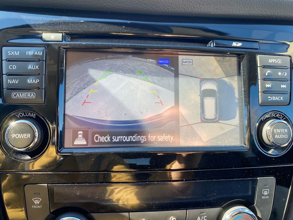 Thumbnail: 2016 Nissan Rogue - 32