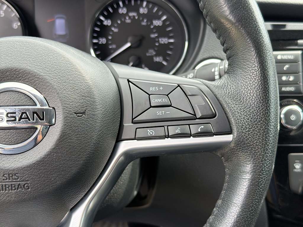 Thumbnail: 2018 Nissan Rogue - 27