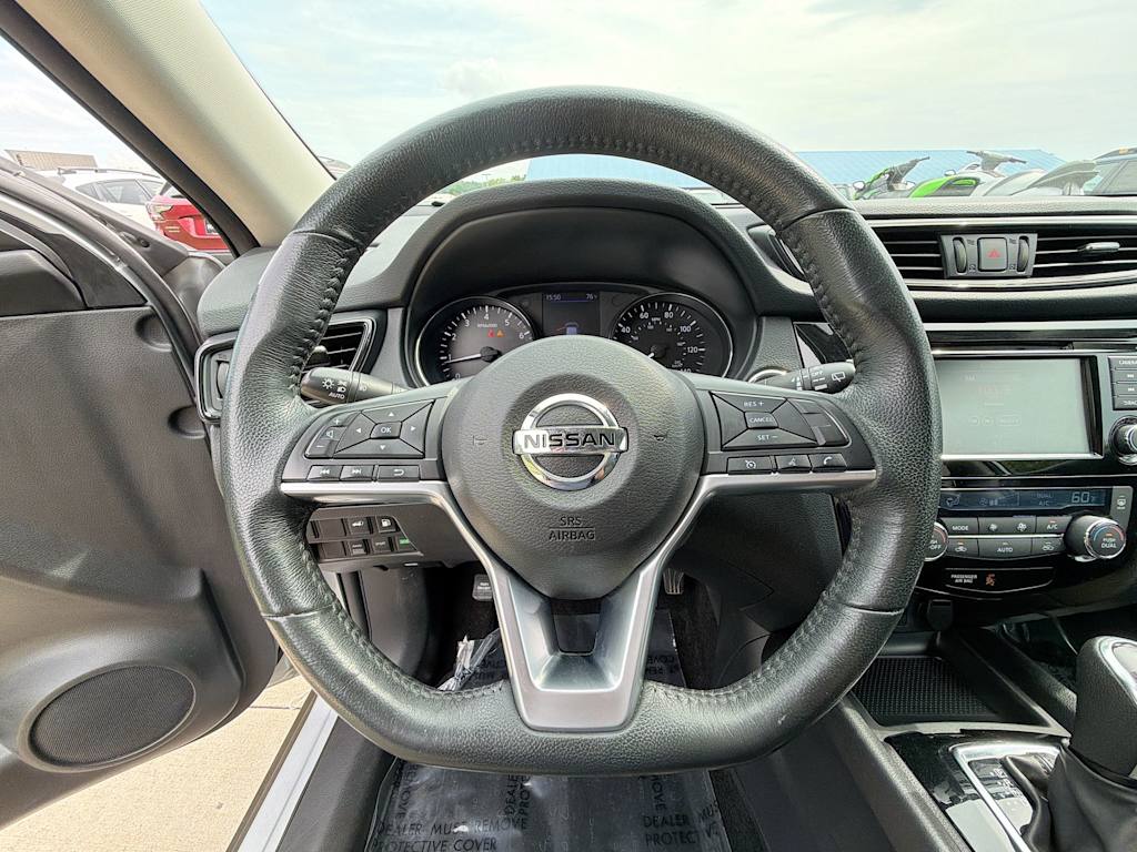 Thumbnail: 2018 Nissan Rogue - 13