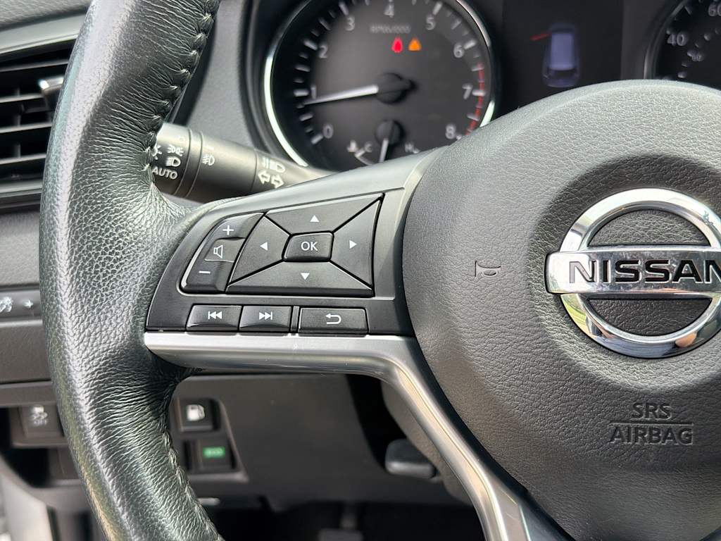 Thumbnail: 2018 Nissan Rogue - 26