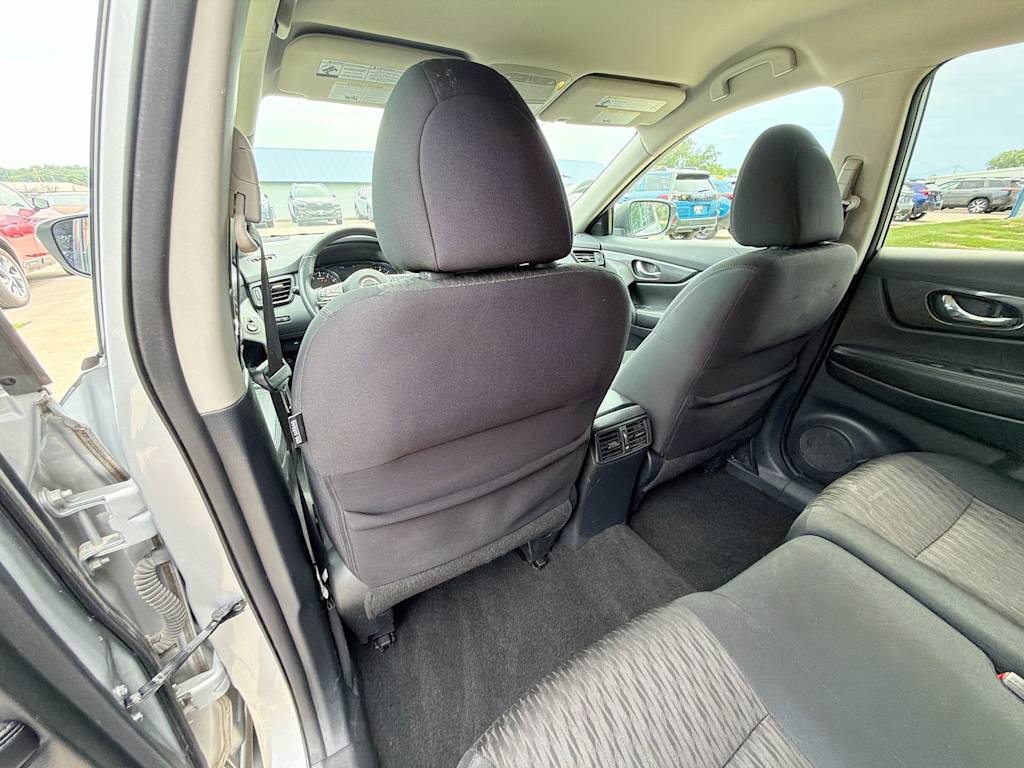 Thumbnail: 2018 Nissan Rogue - 12