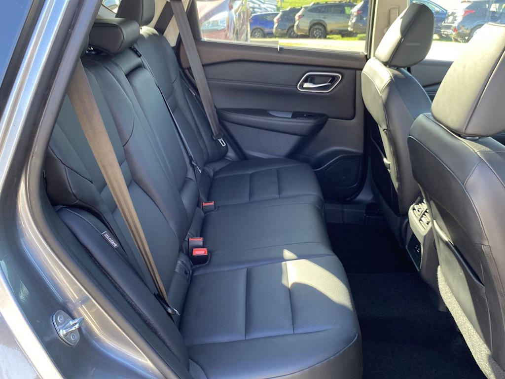 Thumbnail: 2021 Nissan Rogue - 26