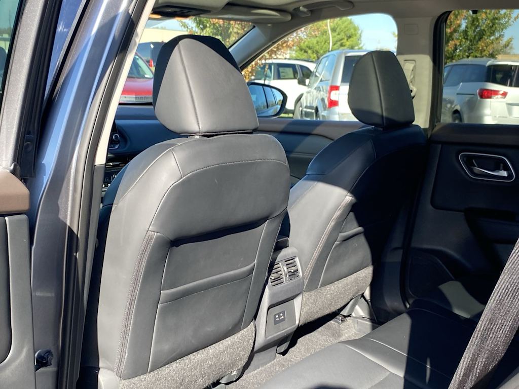 Thumbnail: 2021 Nissan Rogue - 12